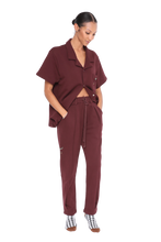 Load image into Gallery viewer, PLEATED DRAWSTRING PLUM SWEATPANTS