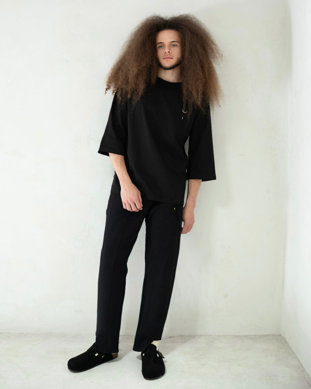 BLACK DOUBLE COLLAR TEE