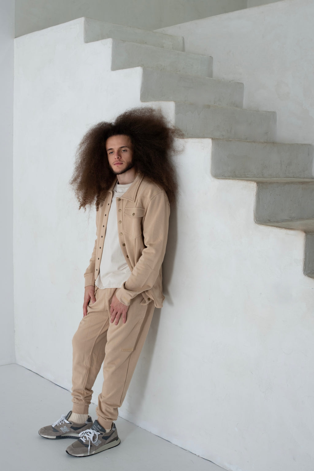 CREAM BUTTON UP SWEATSHIRT