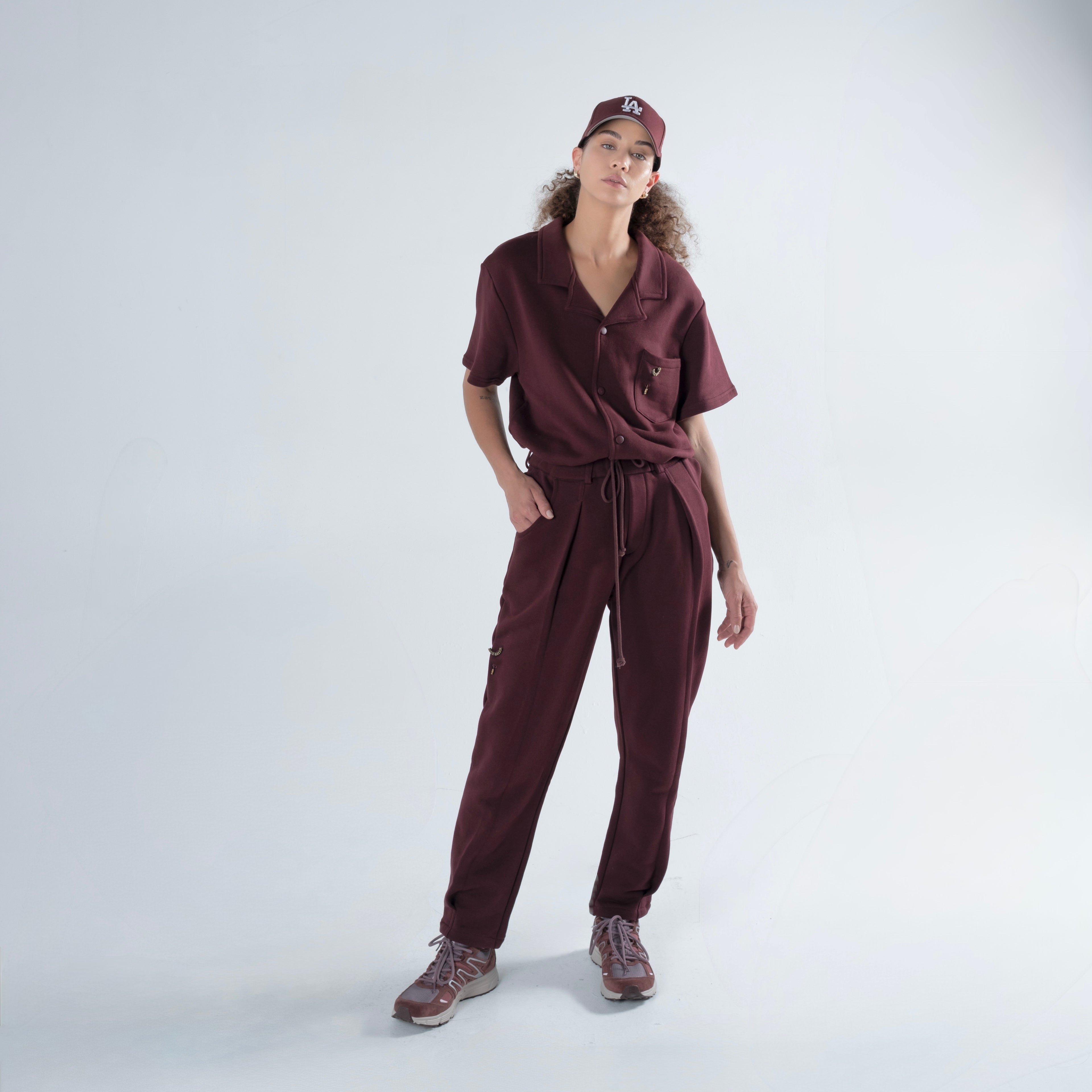 BUTTON DOWN SHORT SLEEVE PLUM SWEATSHIRT