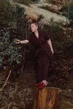 Load image into Gallery viewer, BUTTON DOWN SHORT SLEEVE PLUM SWEATSHIRT
