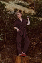 Load image into Gallery viewer, BUTTON DOWN SHORT SLEEVE PLUM SWEATSHIRT
