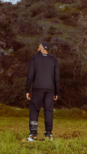 Load image into Gallery viewer, SATIN POCKETS SWEATPANTS
