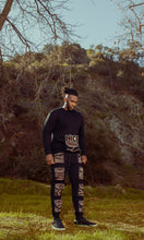 Load image into Gallery viewer, SATIN POCKETS SWEATPANTS
